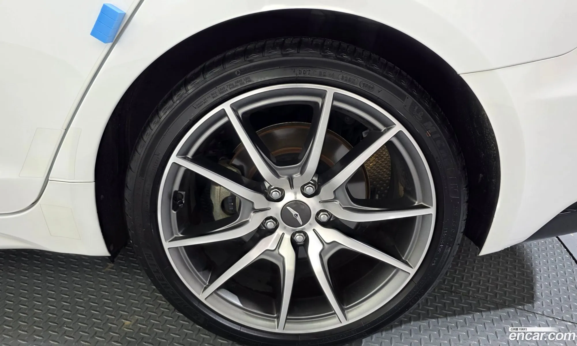 Genesis G70 2022 KMTG341ADNU106601 — 9
