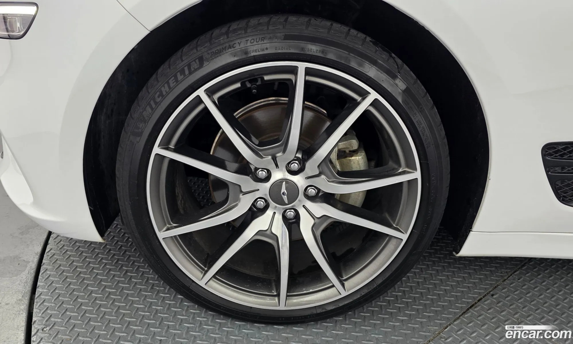 Genesis G70 2022 KMTG341ADNU106601 — 14