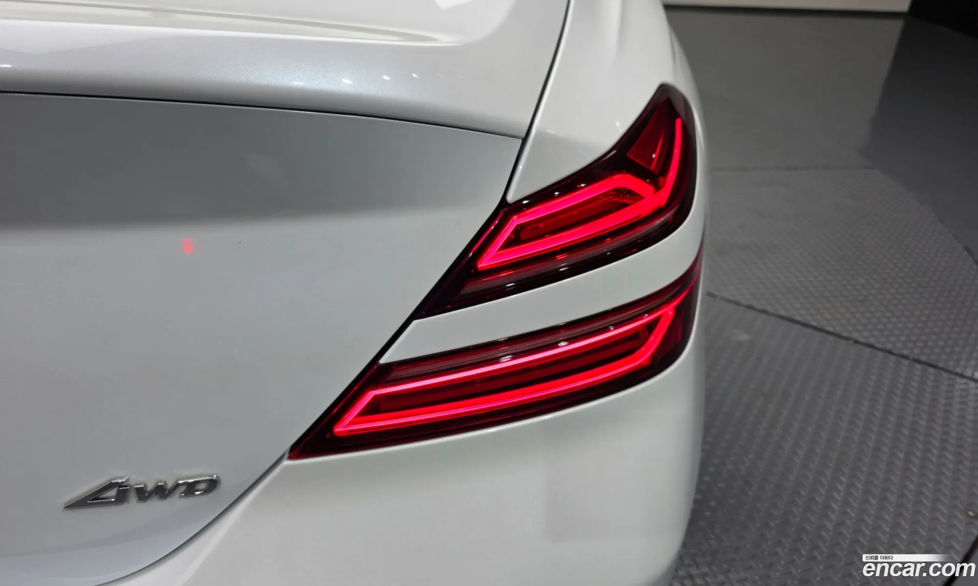 Genesis G70 2022 KMTG341ADNU106601 — 35