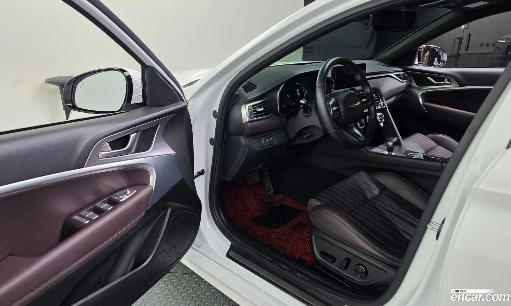 Genesis G70 2022 KMTG341ADNU106601 — 12