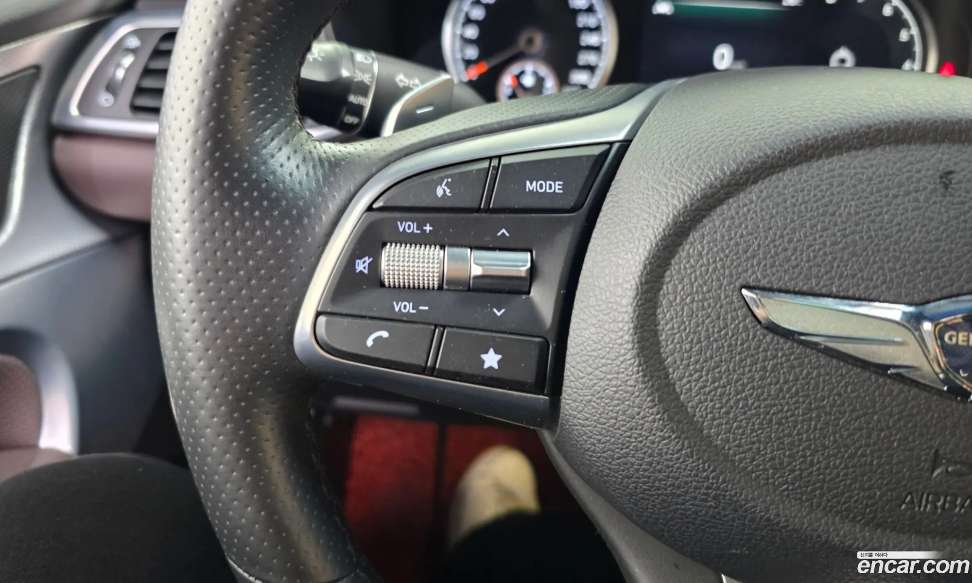 Genesis G70 2022 KMTG341ADNU106601 — 34