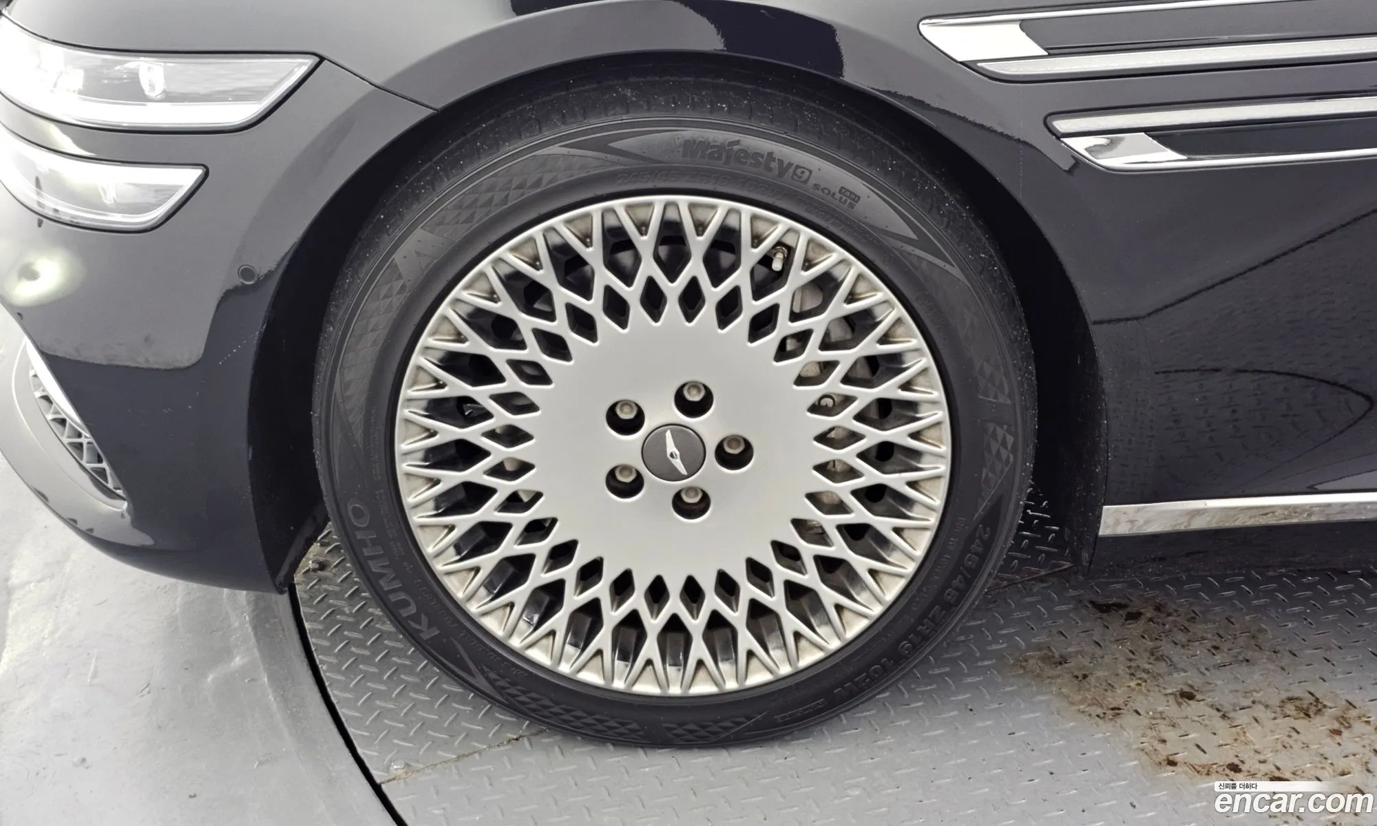 Genesis G80 2022 KMTGB41CDNU126607 — 6