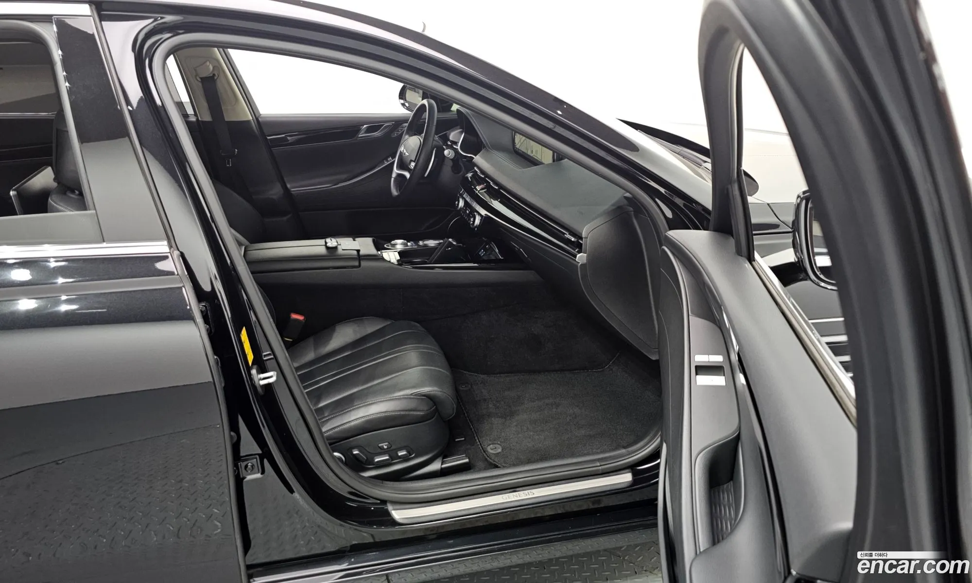 Genesis G80 2022 KMTGB41CDNU126607 — 18