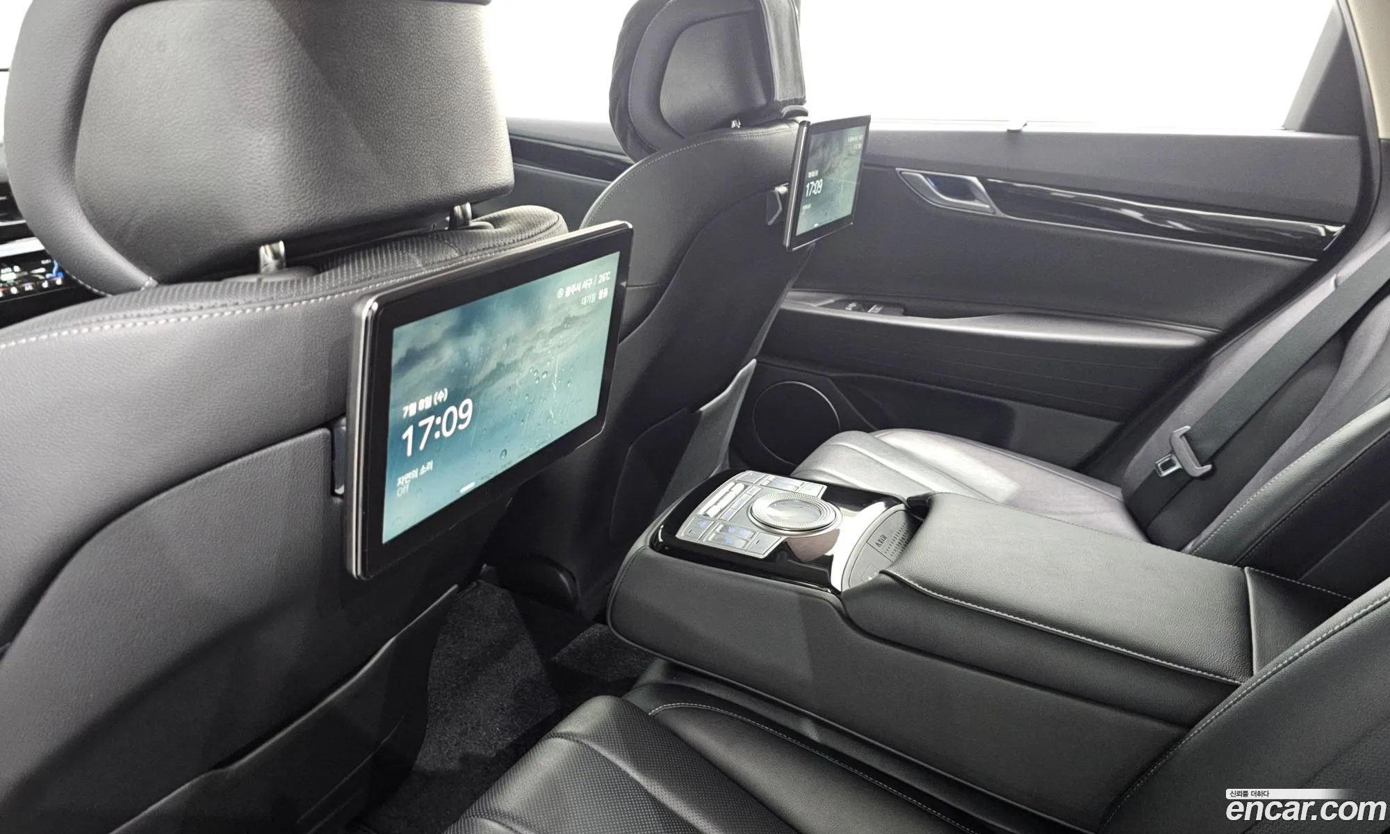 Genesis G80 2022 KMTGB41CDNU126607 — 11