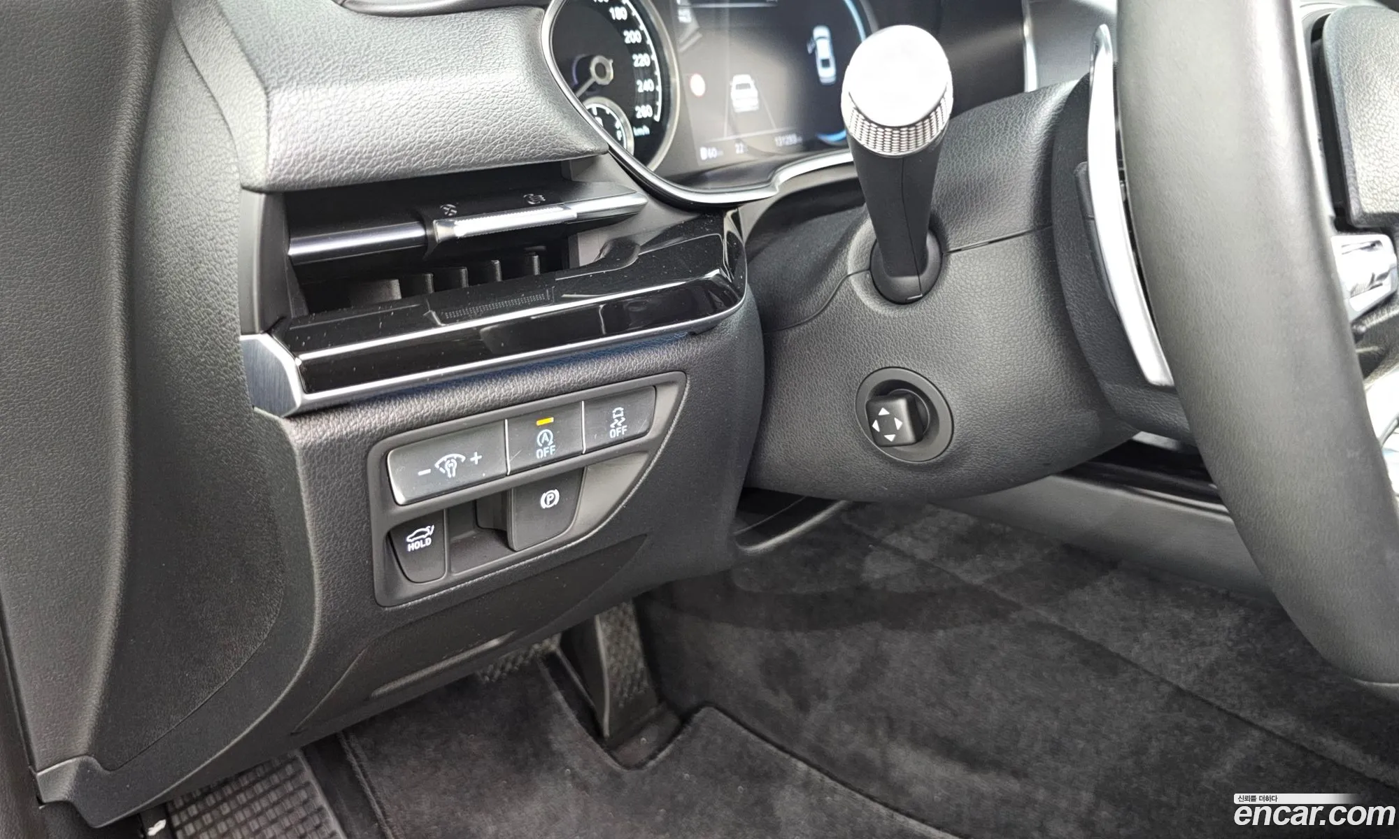Genesis G80 2022 KMTGB41CDNU126607 — 32