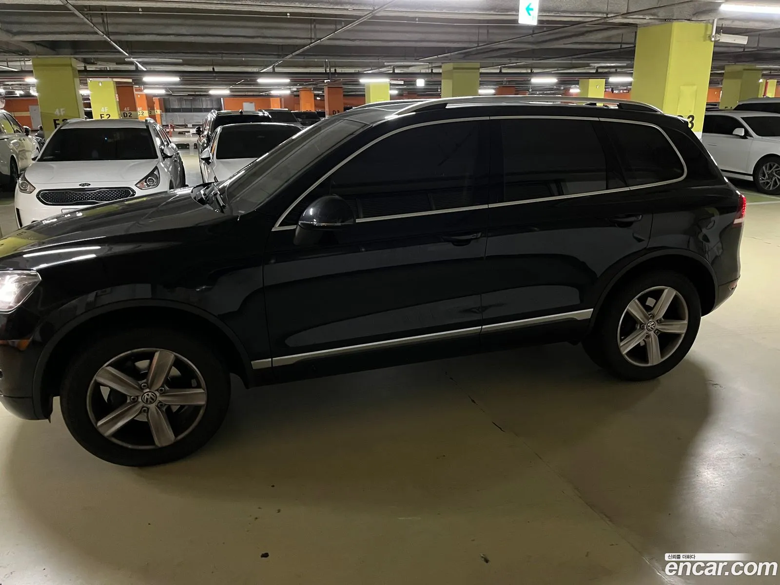Volkswagen Touareg 2013 — 3