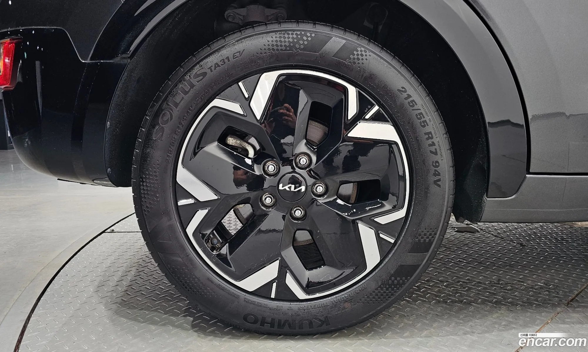 Kia Niro EV 2023 — 17