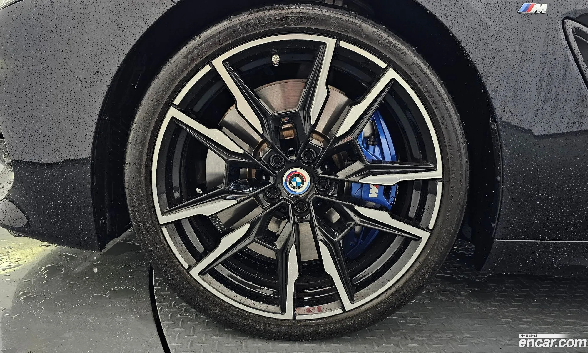 BMW 8 Series 2023 — 14
