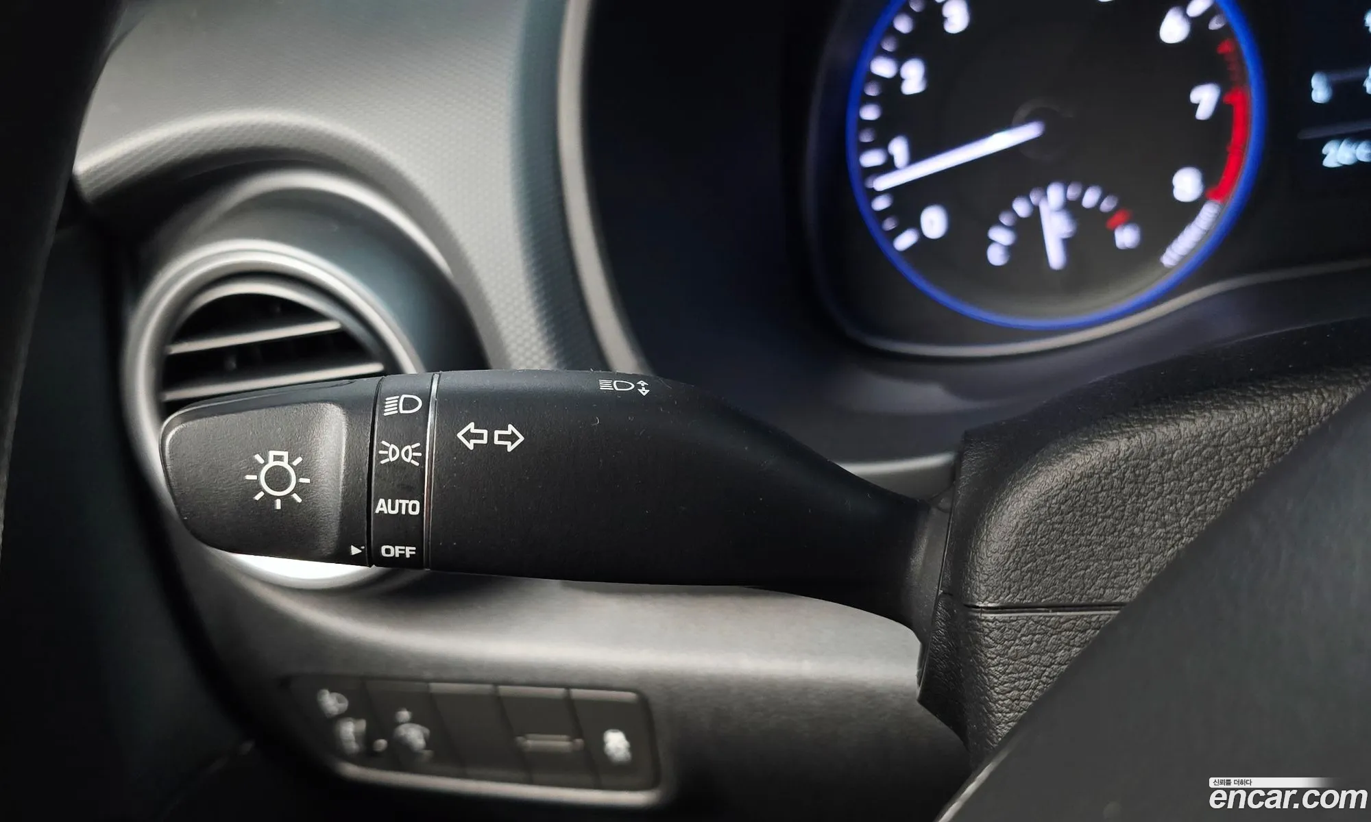 Hyundai Kona 2017 — 27