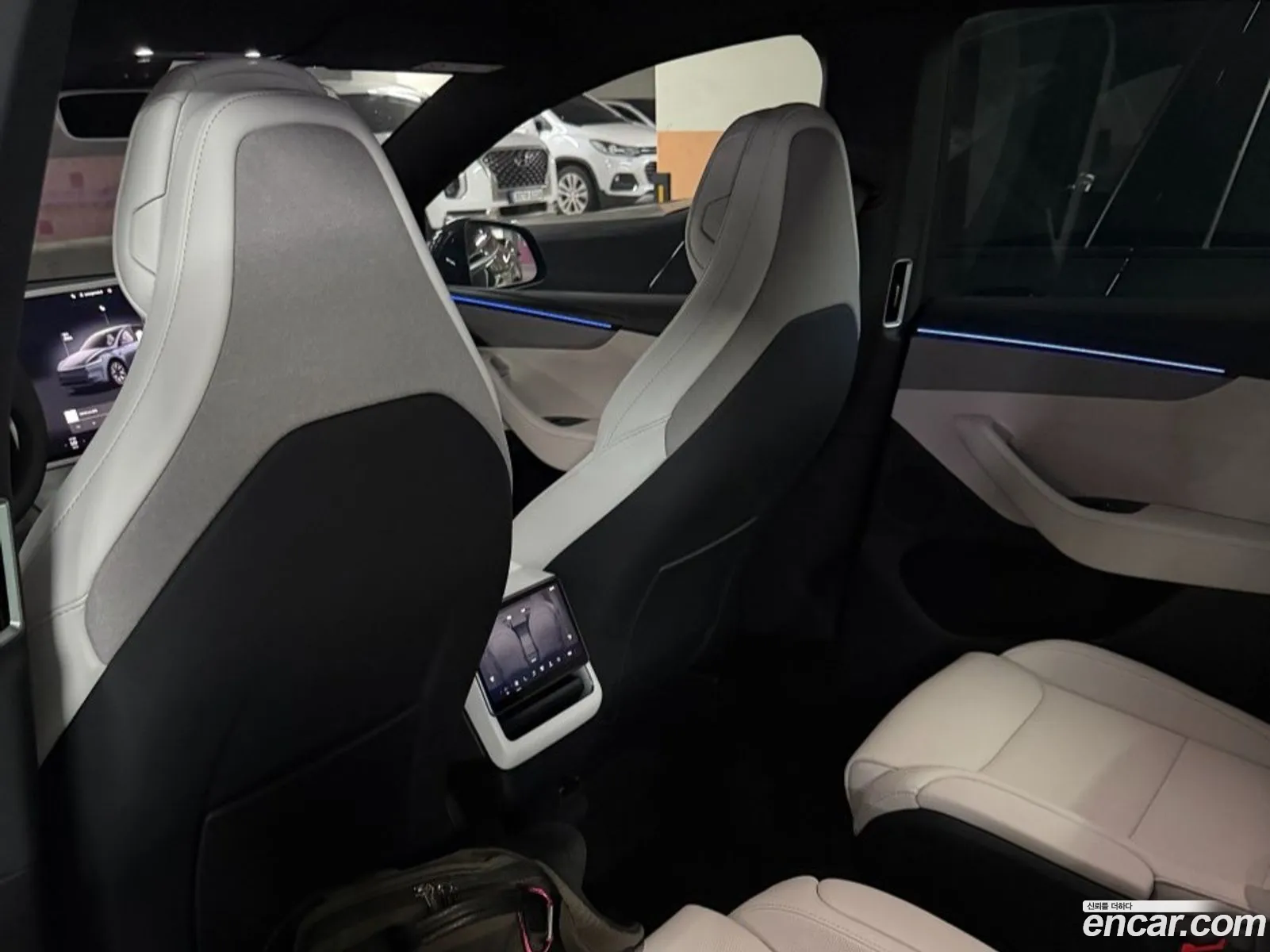 Tesla Model Y 2026 — 2