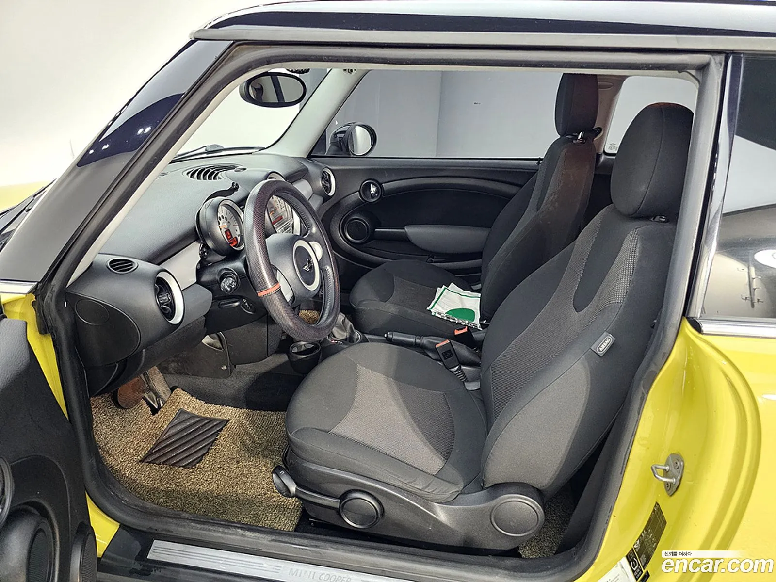 Mini Cooper 2010 — 16