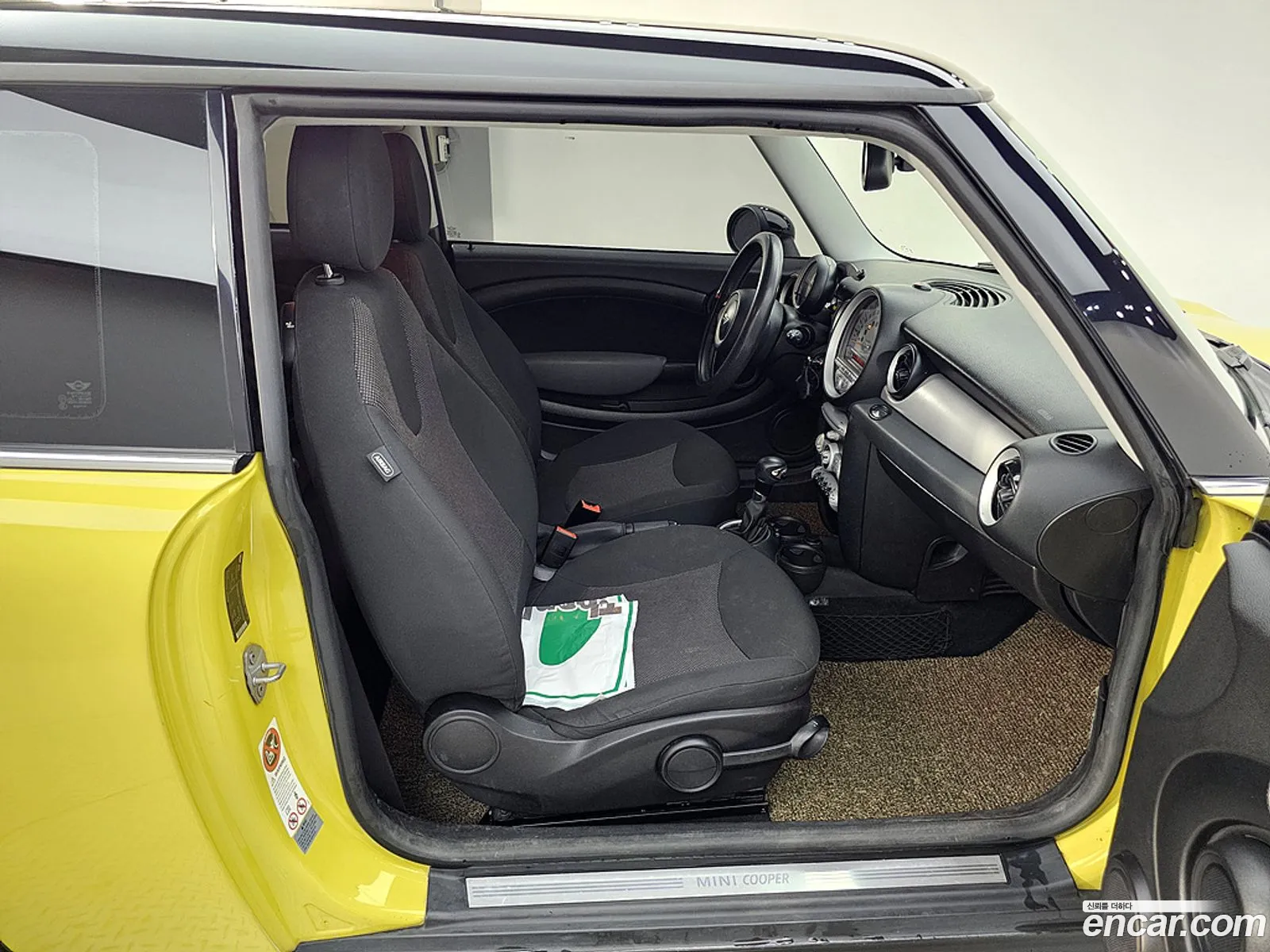 Mini Cooper 2010 — 7