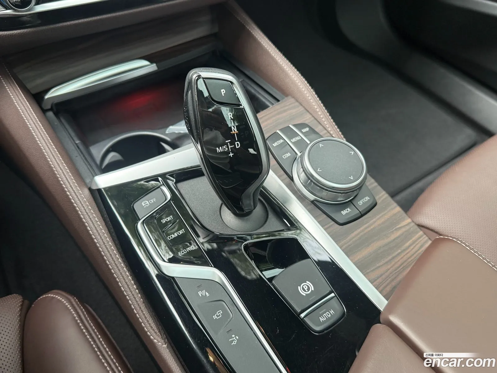 BMW 6 Series GT 2020 — 5