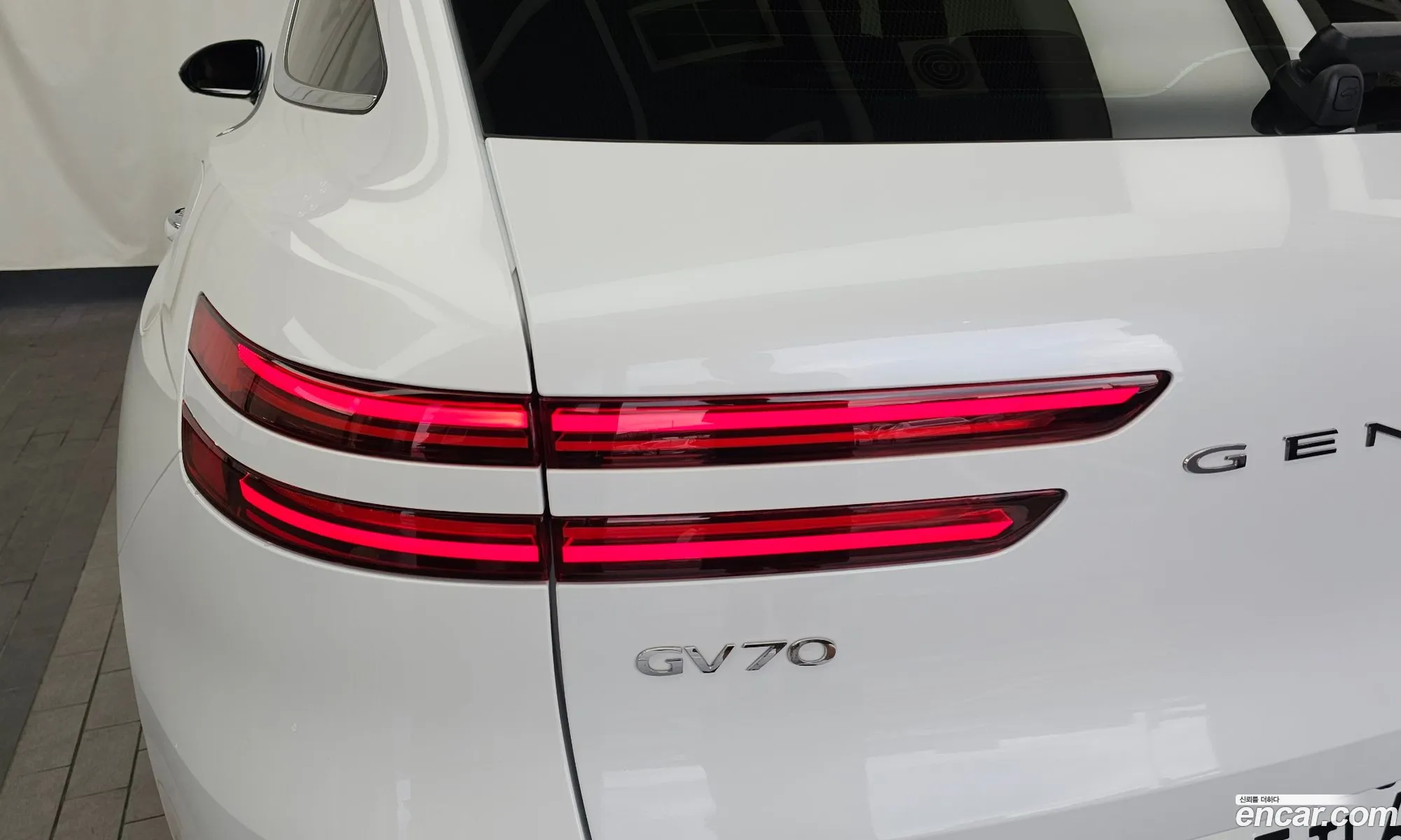 Genesis GV70 2024 — 17