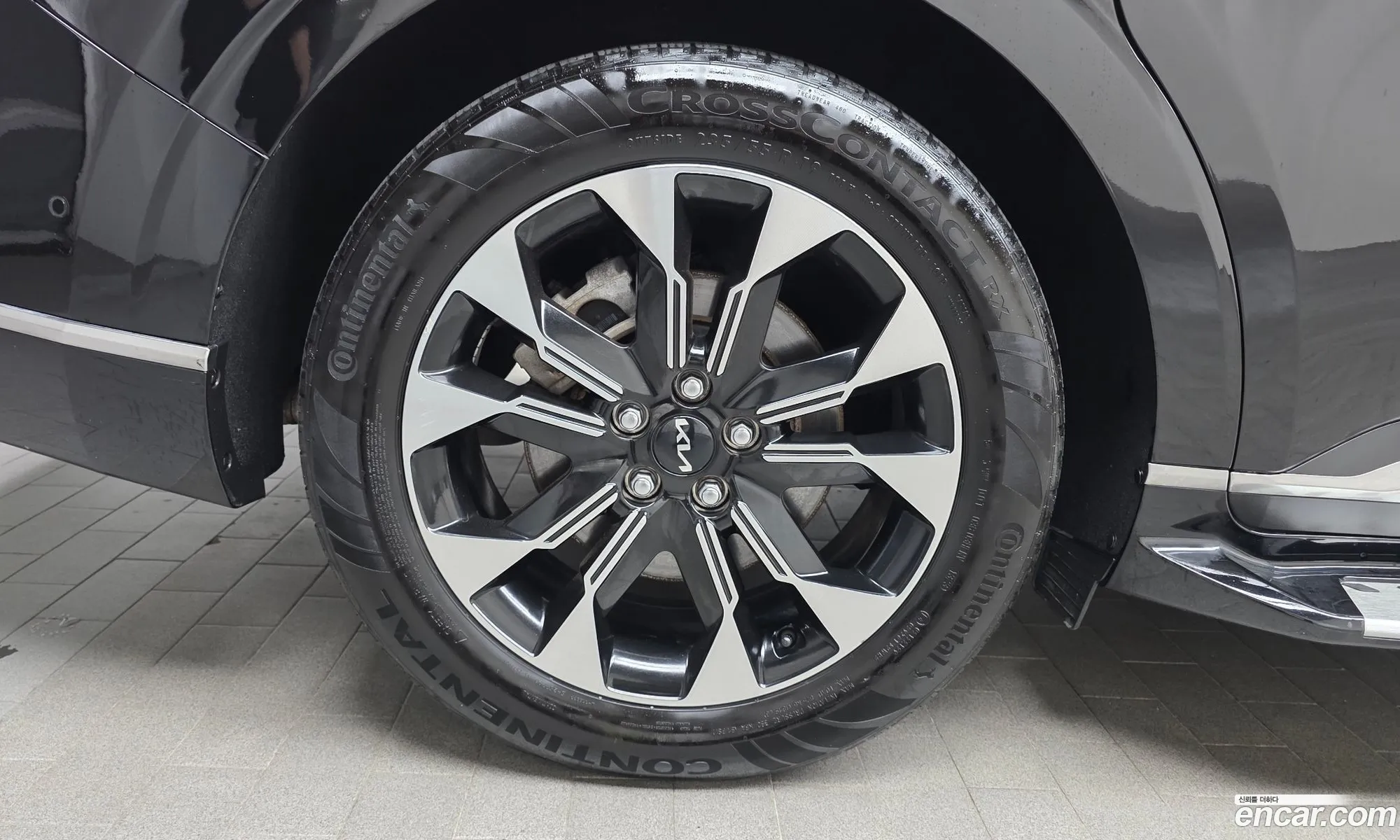 Kia Carnival 2023 KNANE813BPS327563 — 32