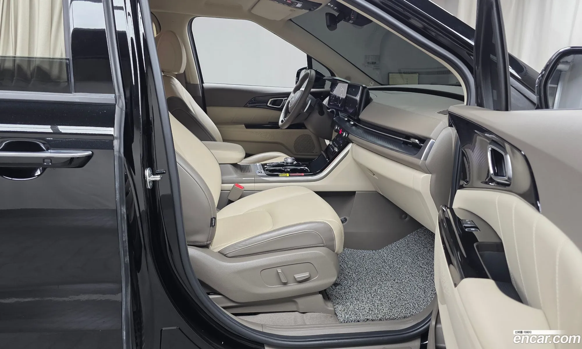 Kia Carnival 2023 KNANE813BPS327563 — 7