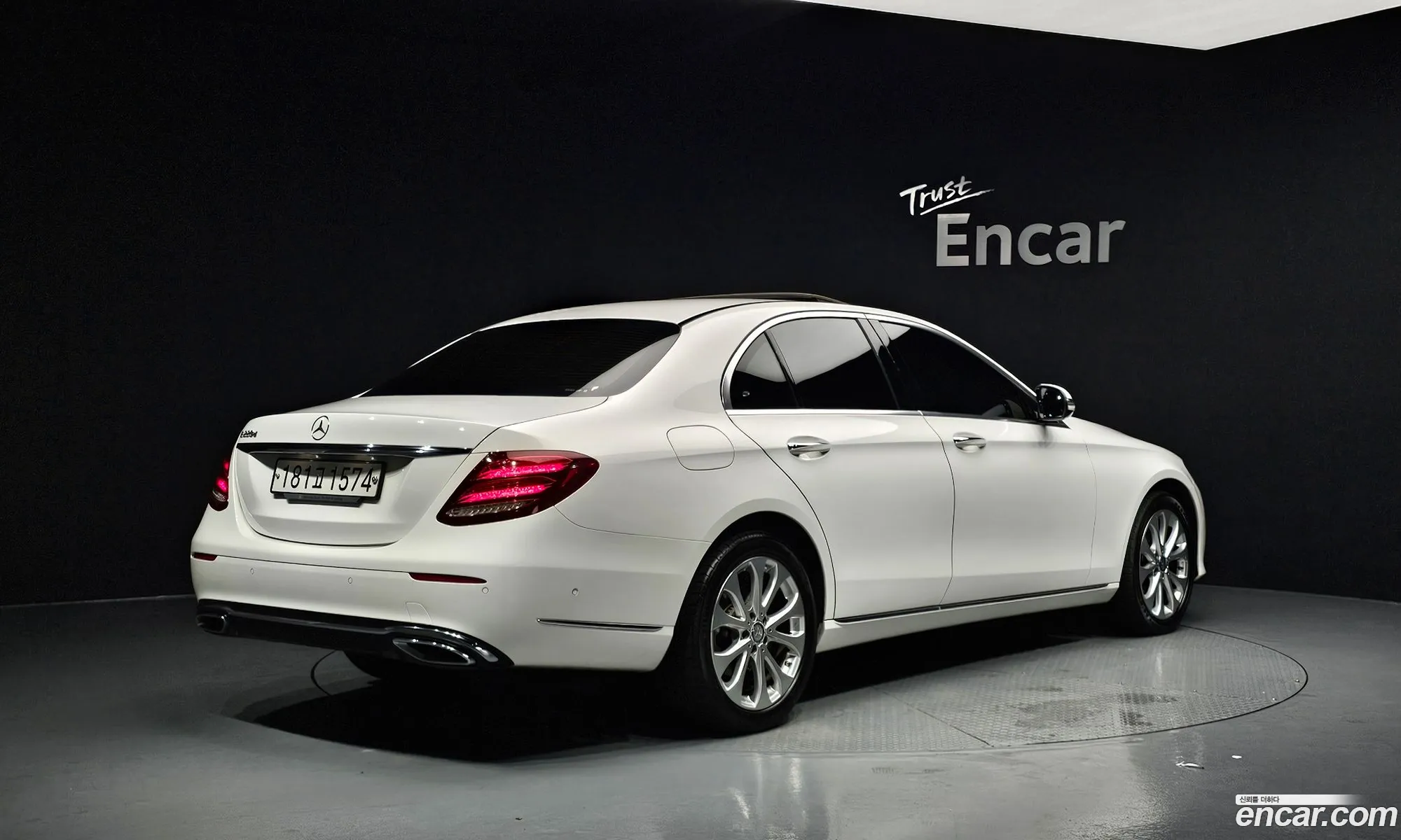 Mercedes-Benz E-Class W213 2016 — 8