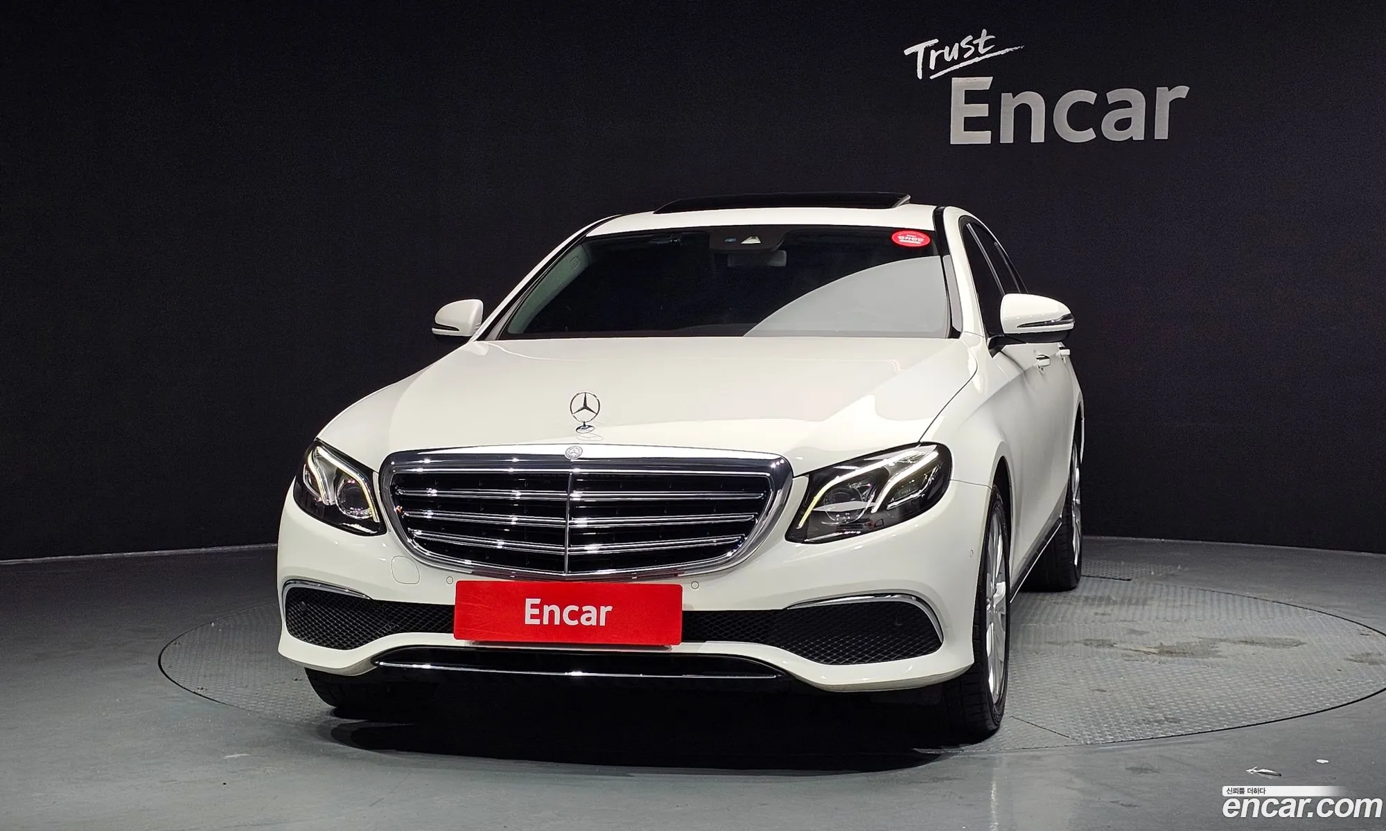 Mercedes-Benz E-Class W213 2016 — 9