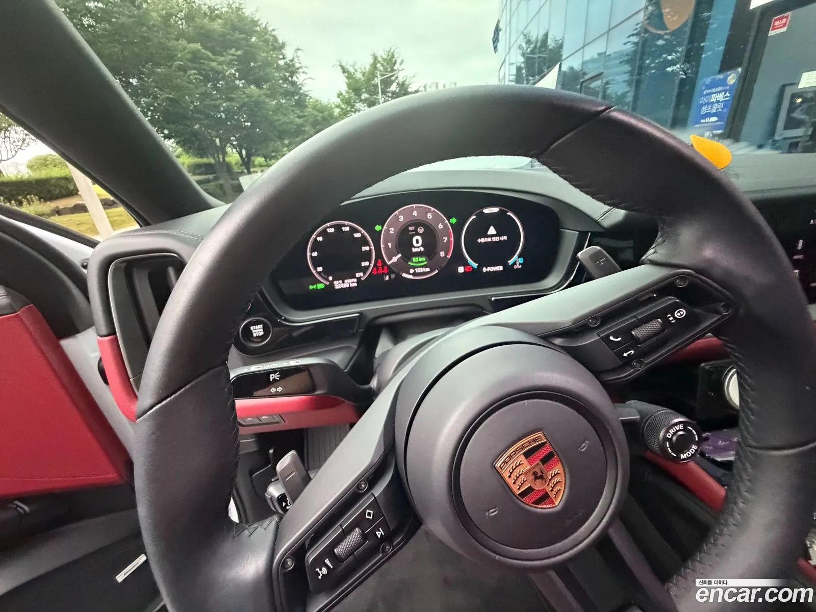Porsche Cayenne 2025 — 12