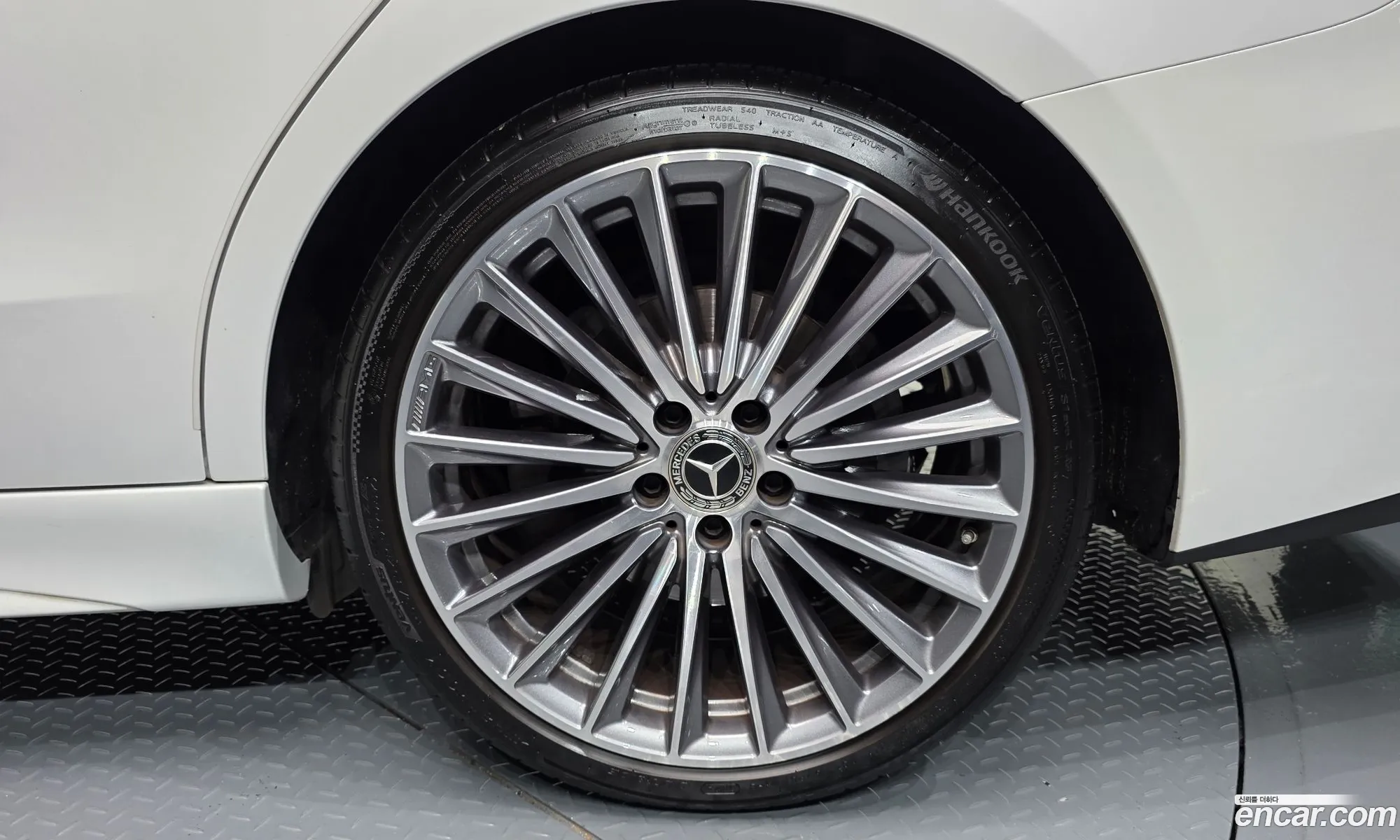 Mercedes-Benz C-Class W206 2023 — 26
