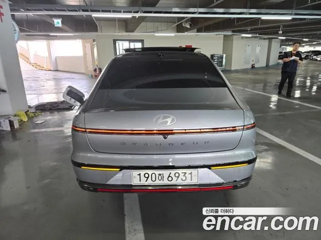 Hyundai Grandeur 2023 — 3