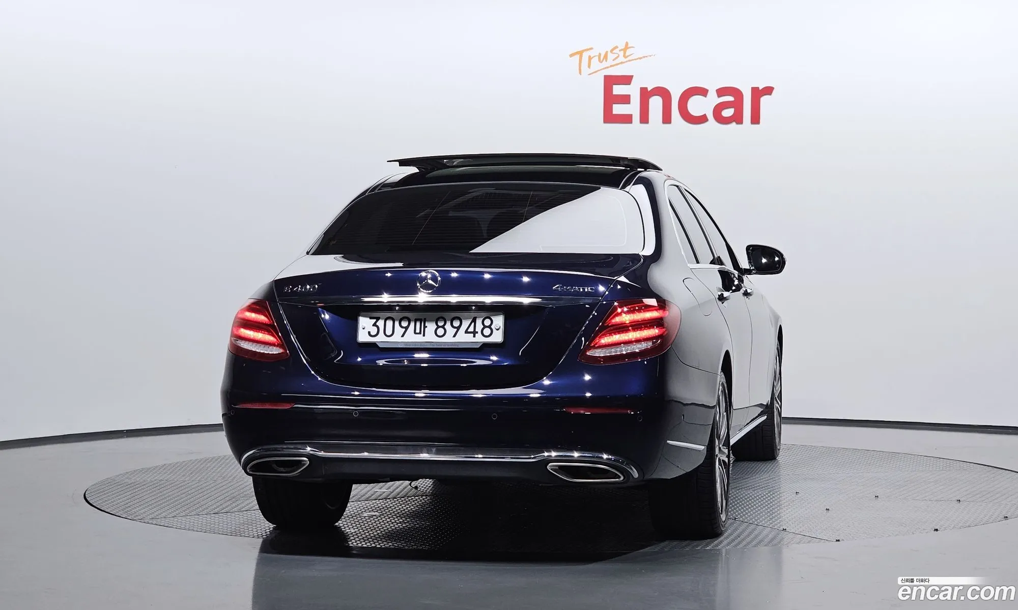 Mercedes-Benz E-Class W213 2018 — 28