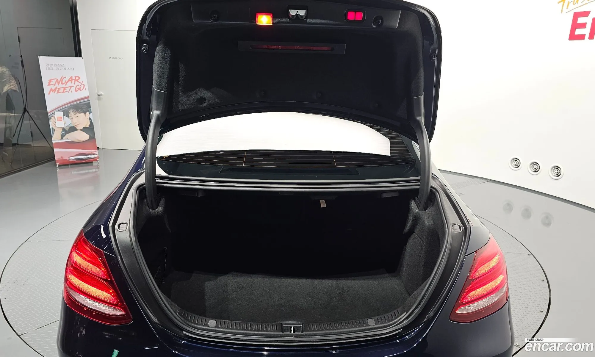 Mercedes-Benz E-Class W213 2018 — 18
