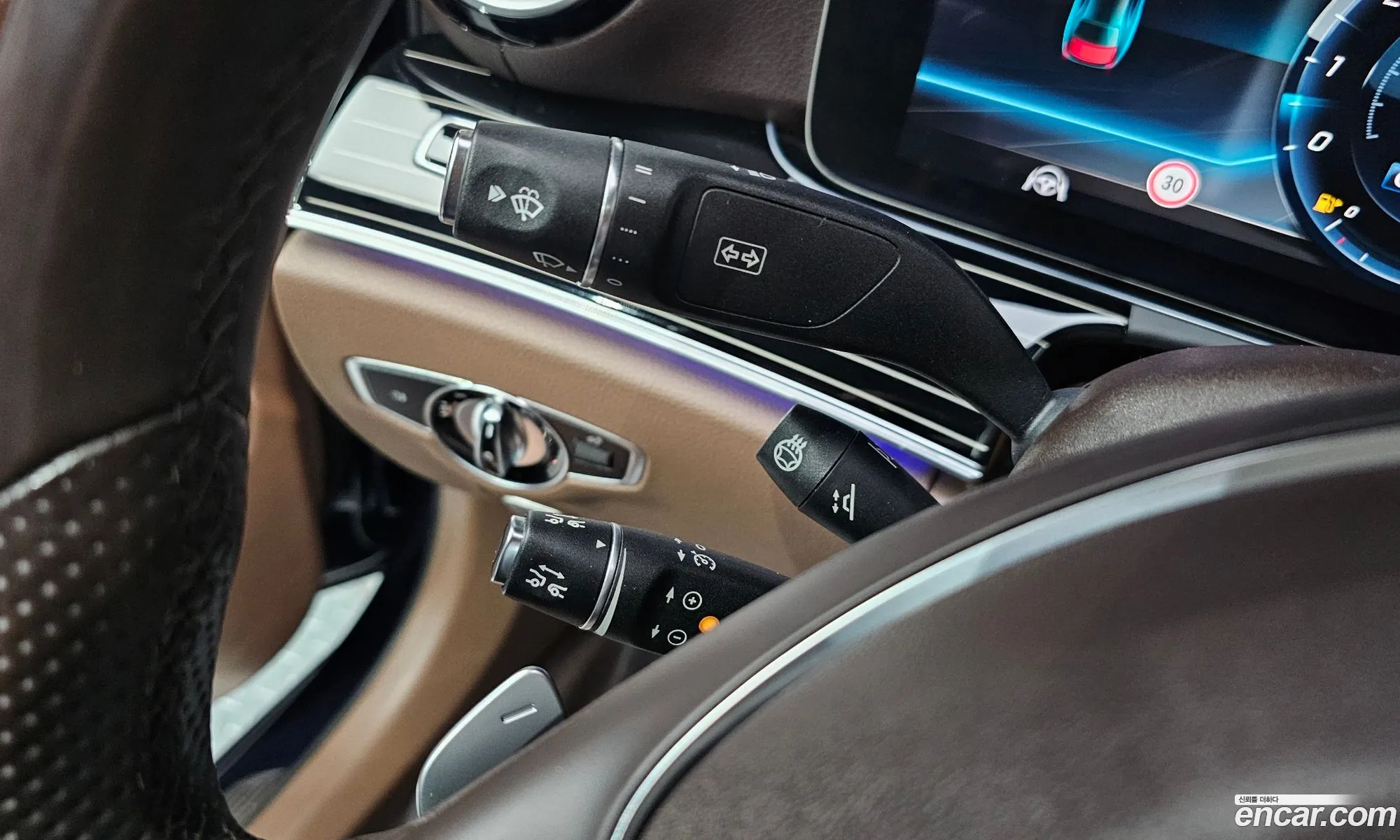 Mercedes-Benz E-Class W213 2018 — 21