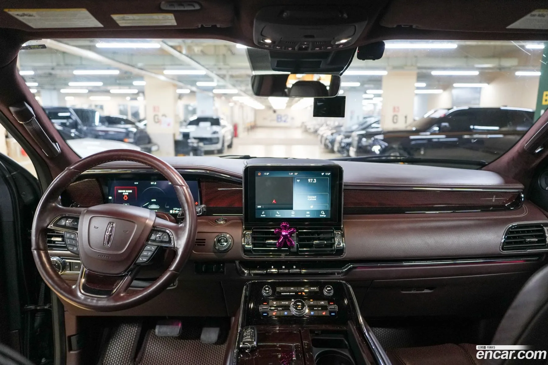 Lincoln Navigator 2021 — 16