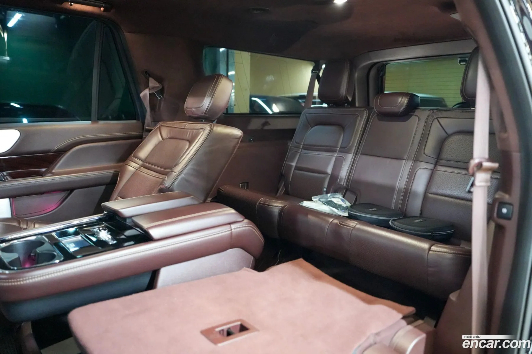Lincoln Navigator 2021 — 10