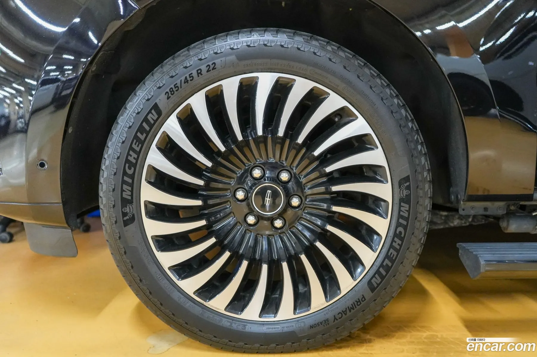 Lincoln Navigator 2021 — 8