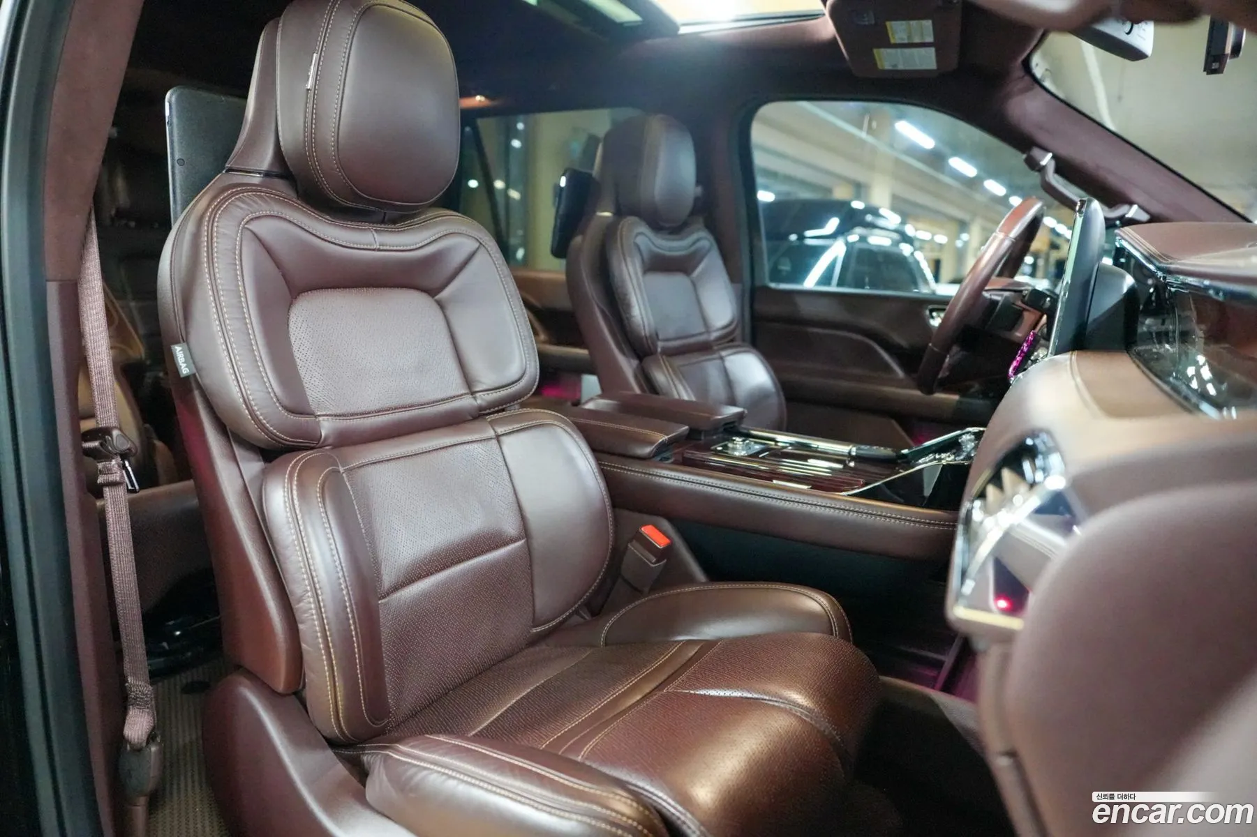 Lincoln Navigator 2021 — 18