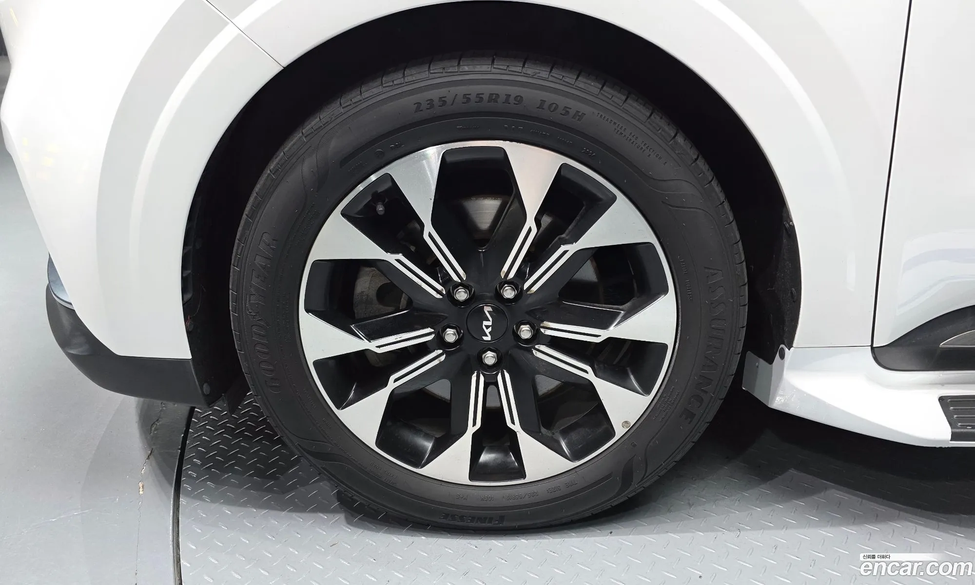Kia Carnival 2021 — 20