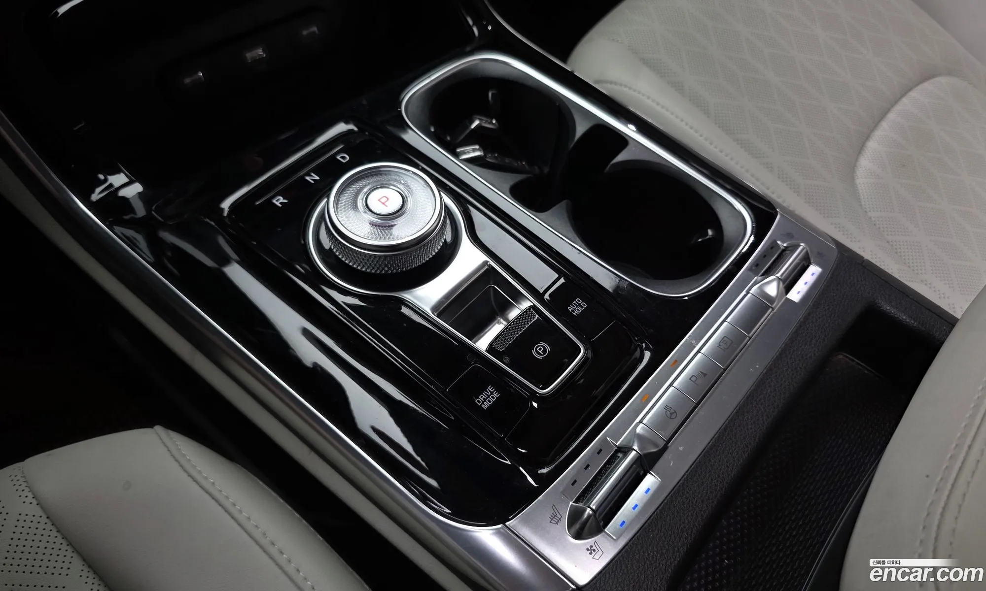 Kia Carnival 2021 — 14