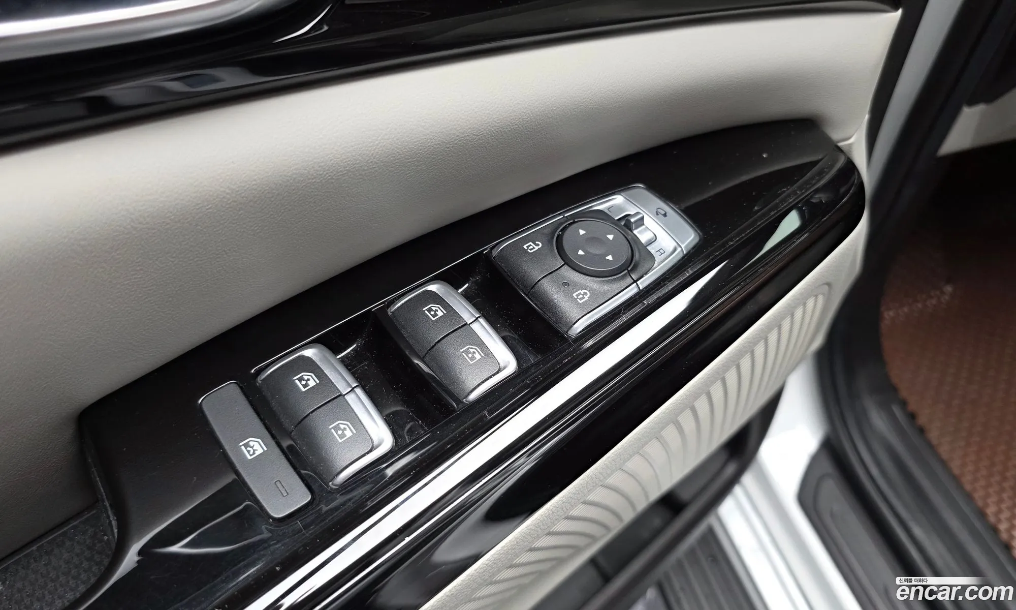 Kia Carnival 2021 — 21