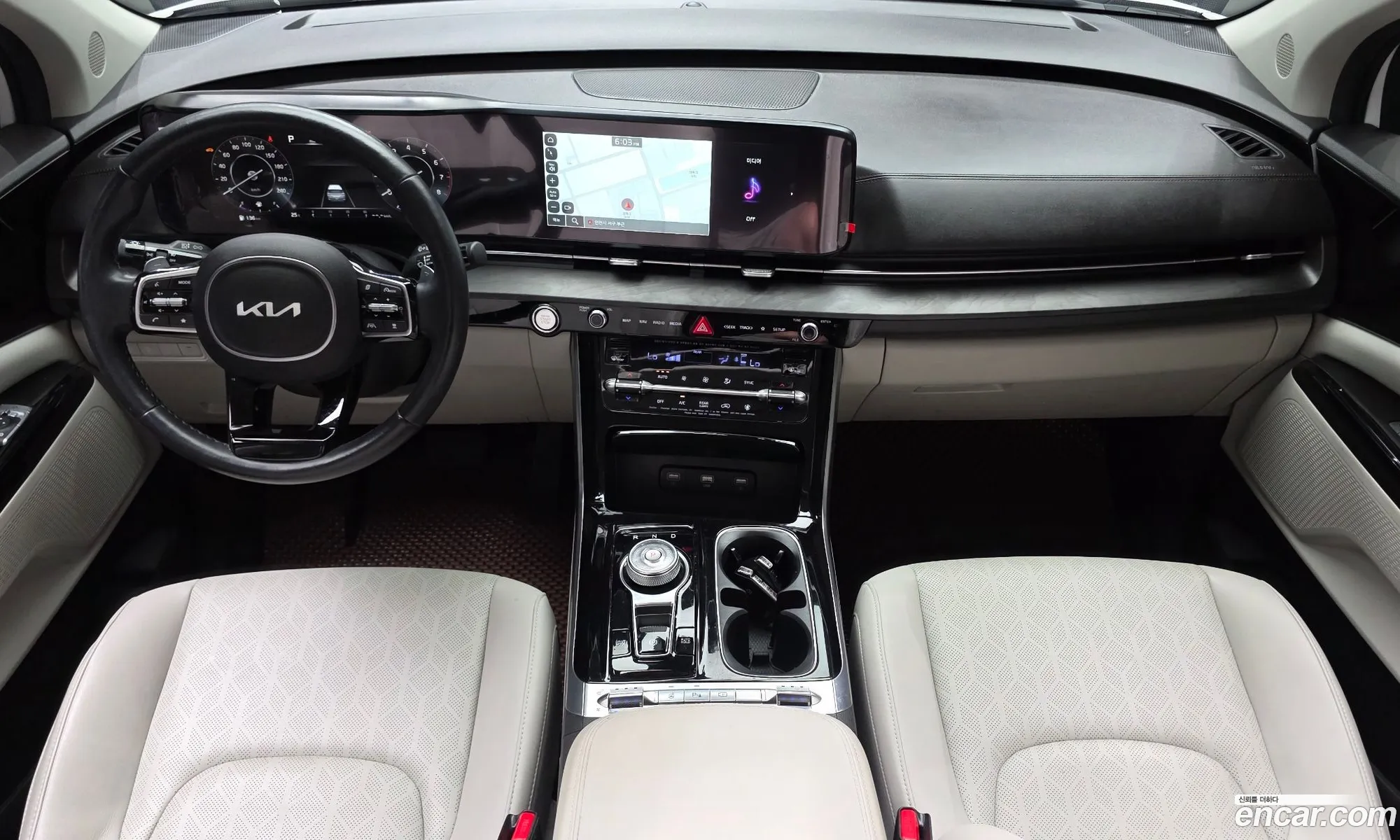 Kia Carnival 2021 — 17