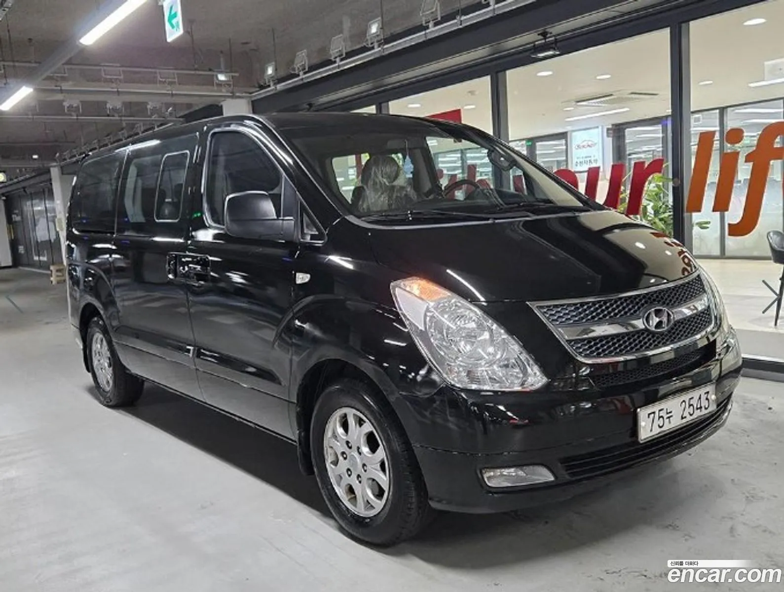Hyundai Grand Starex 2011 — 18