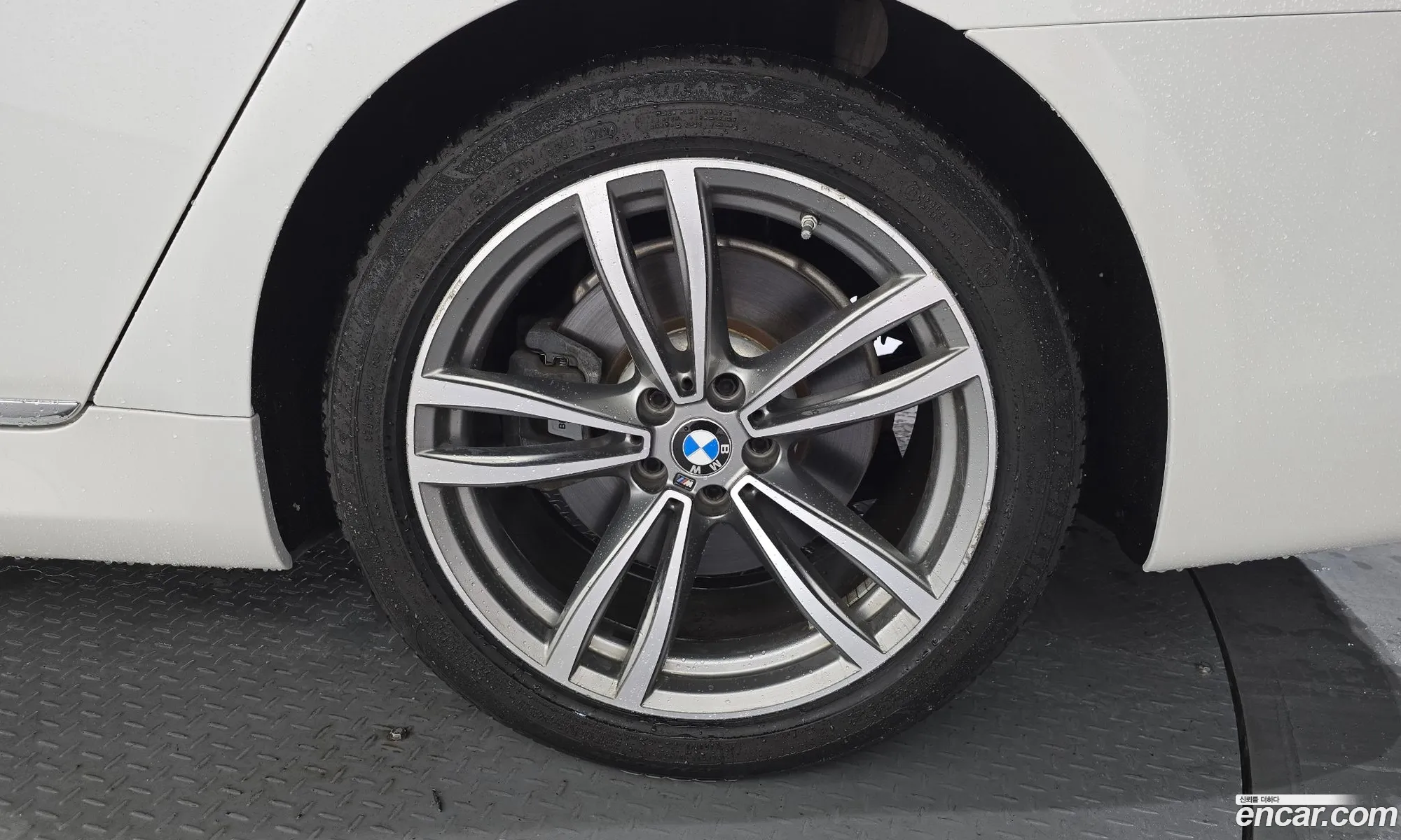 BMW 7 Series 2017 WBA7E4104JGV25798 — 20