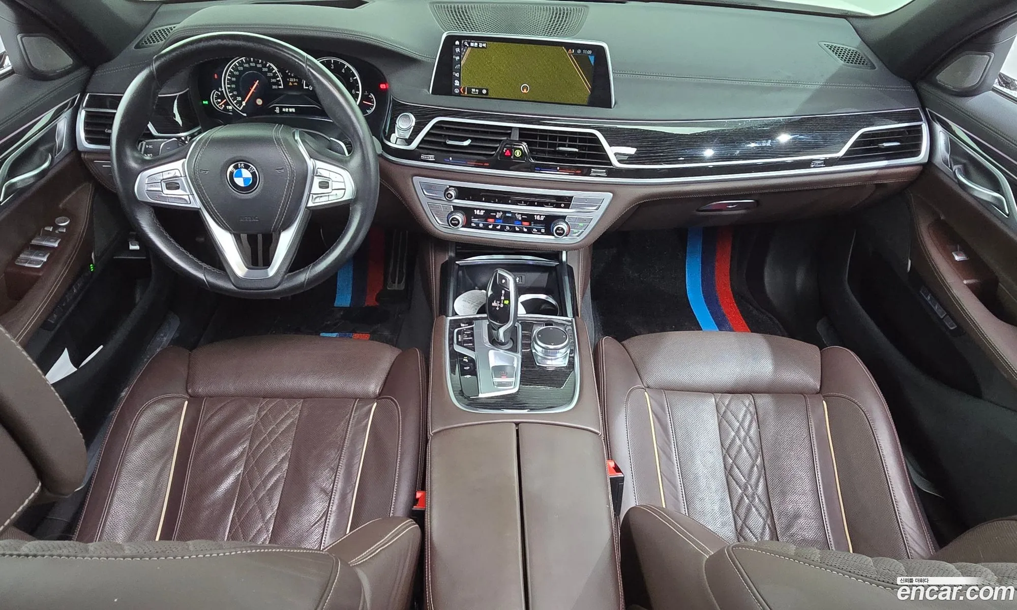 BMW 7 Series 2017 WBA7E4104JGV25798 — 24