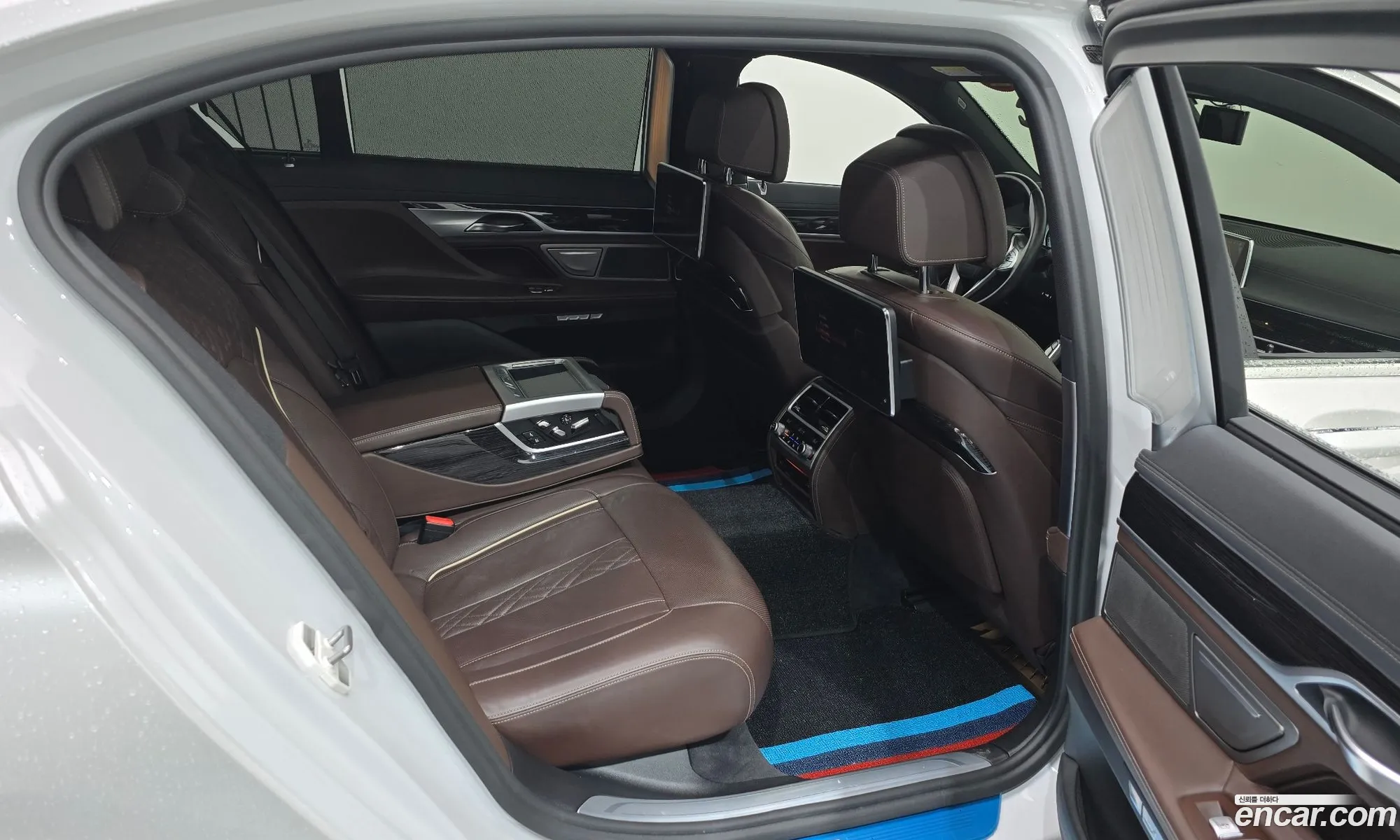 BMW 7 Series 2017 WBA7E4104JGV25798 — 23