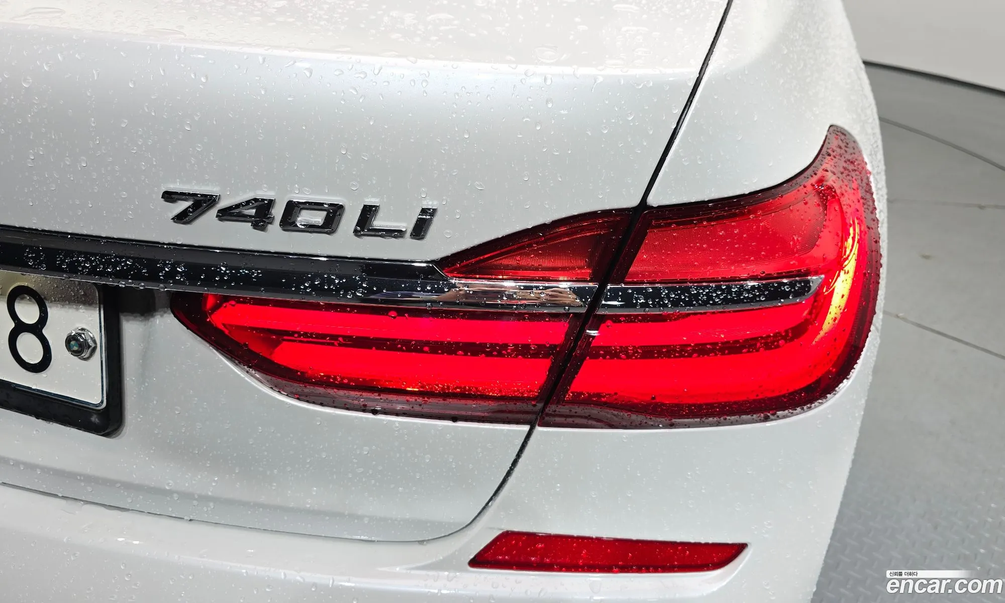 BMW 7 Series 2017 WBA7E4104JGV25798 — 17