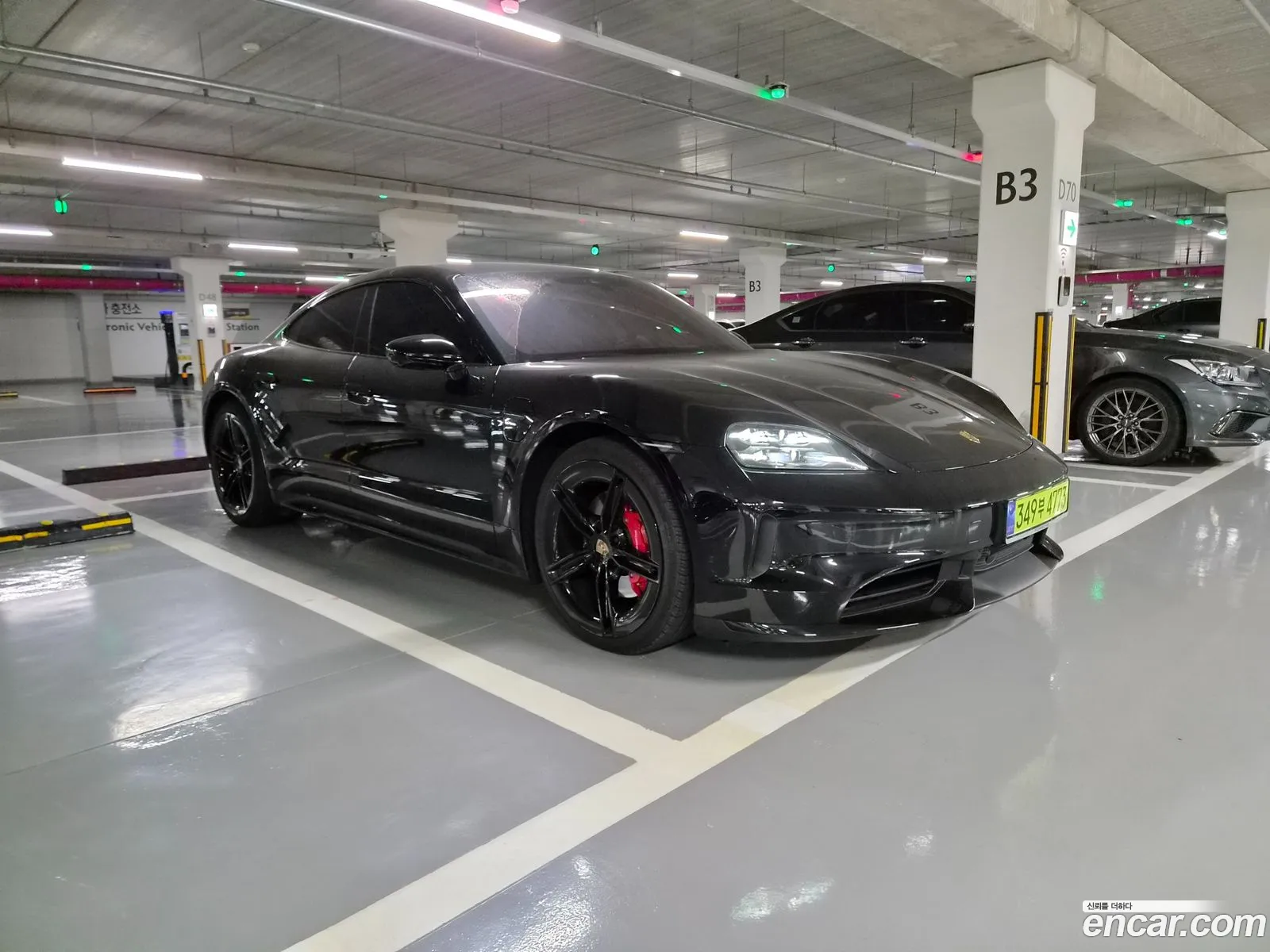 Porsche Taycan 2026 — 3