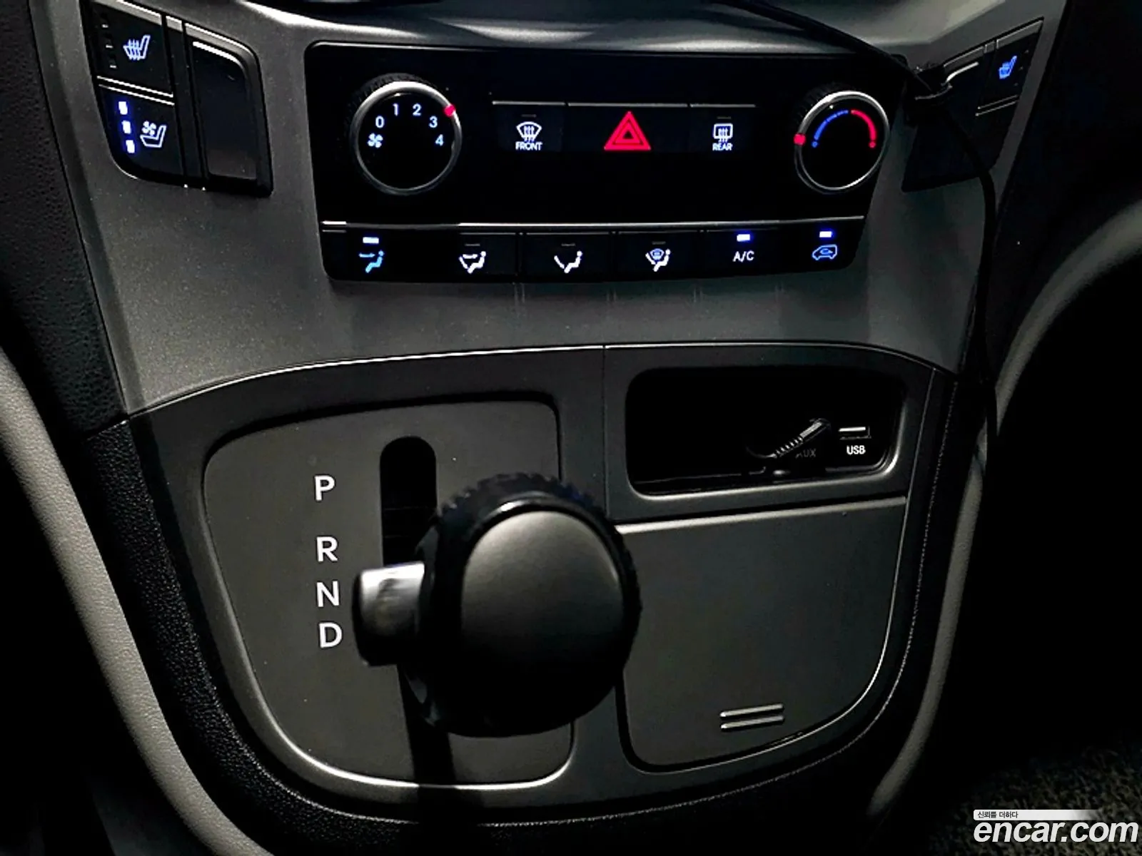 Hyundai Grand Starex 2020 — 12