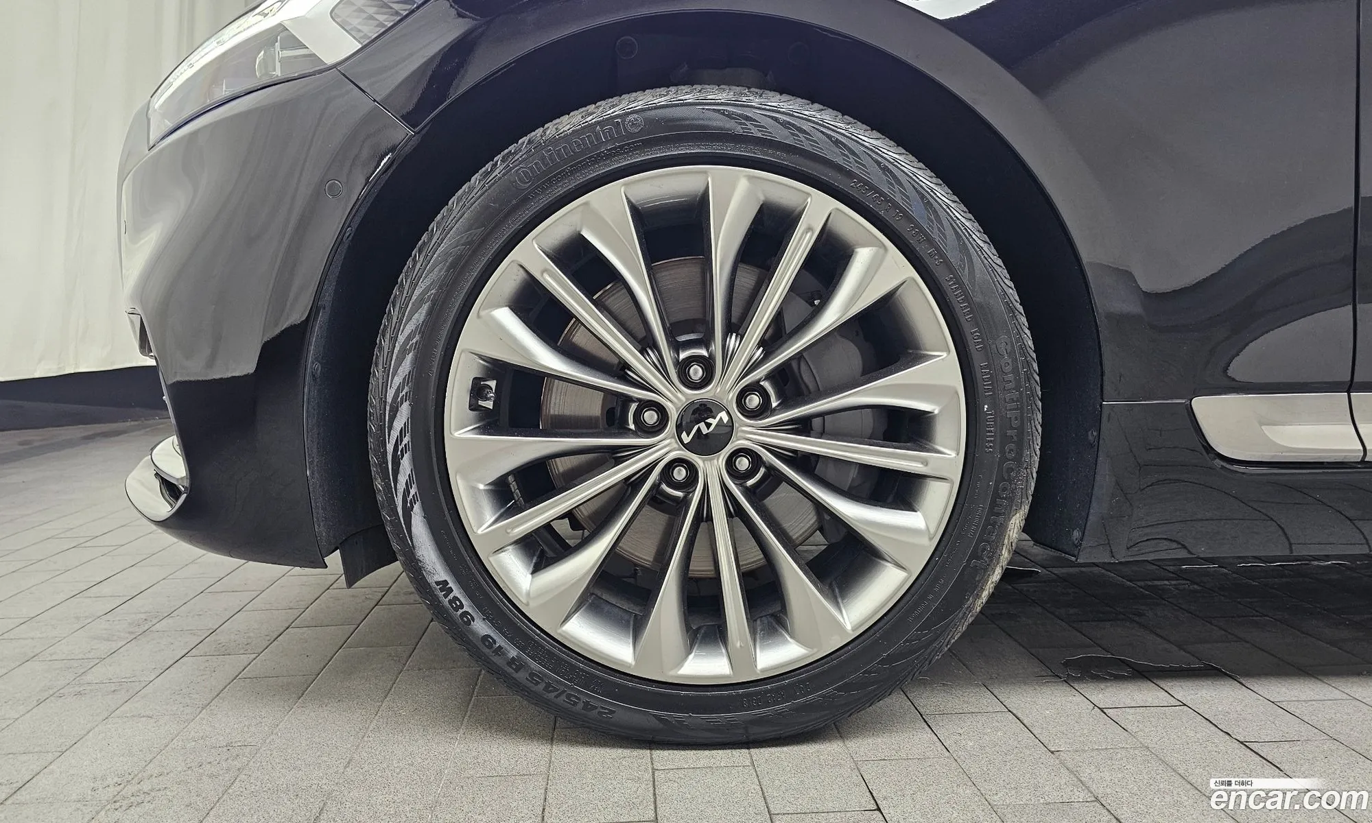 Kia K9 2024 — 11