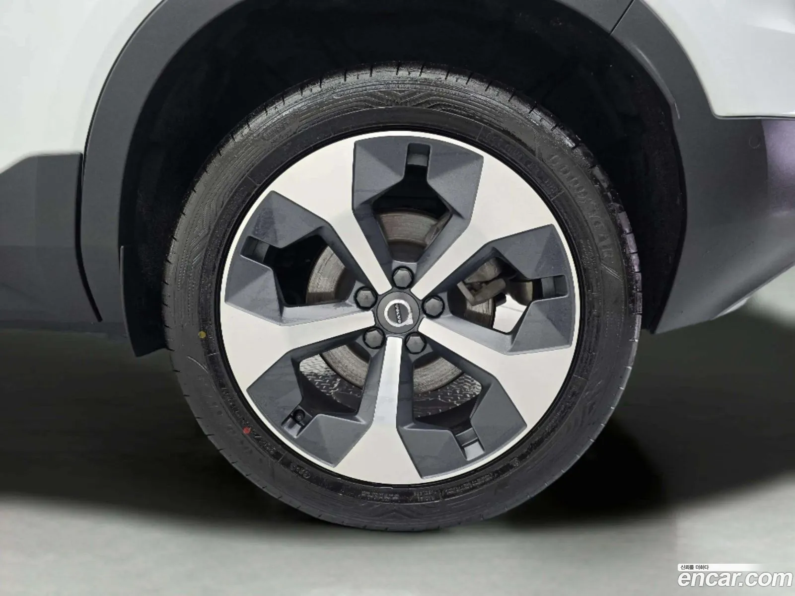Volvo XC40 2022 — 4