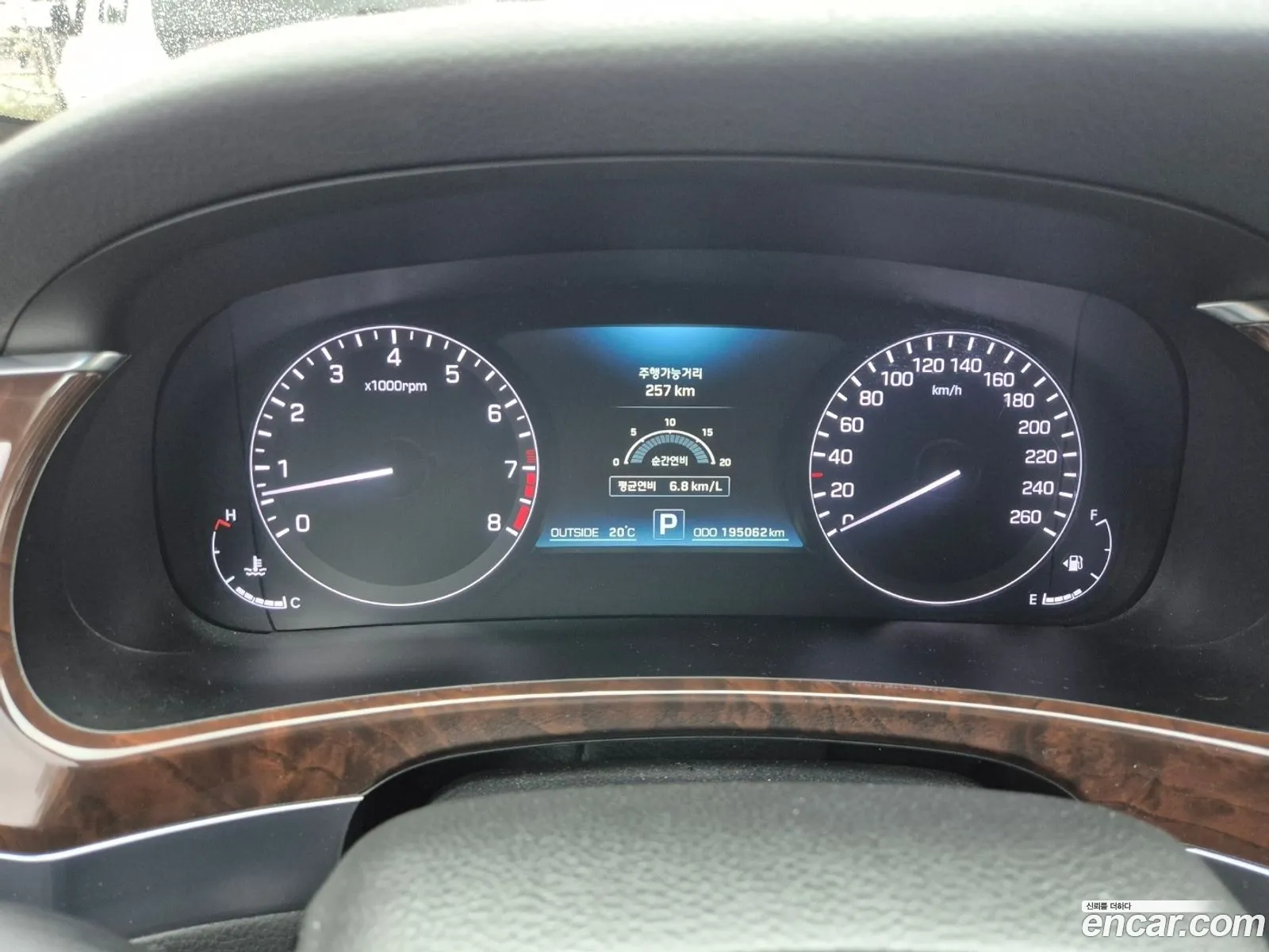 Hyundai Equus 2015 — 12