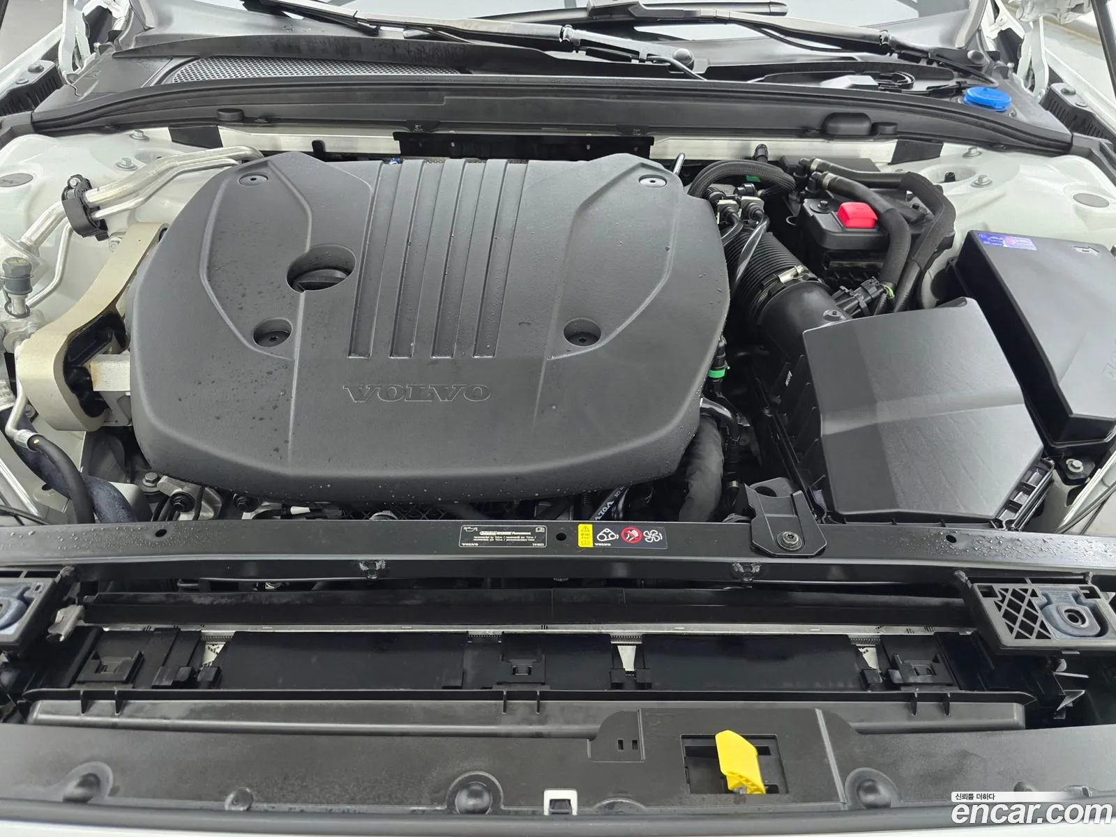 Volvo V60 Cross Country 2024 — 17