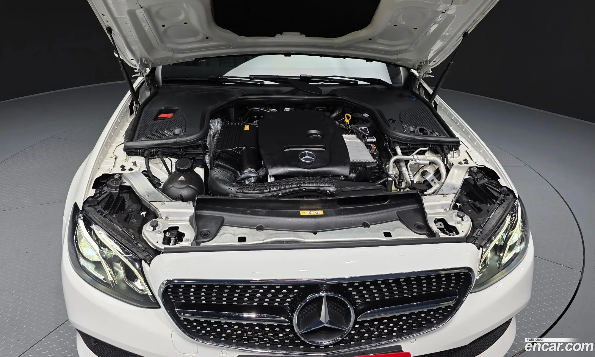 Mercedes-Benz E-Class W213 2017 — 10