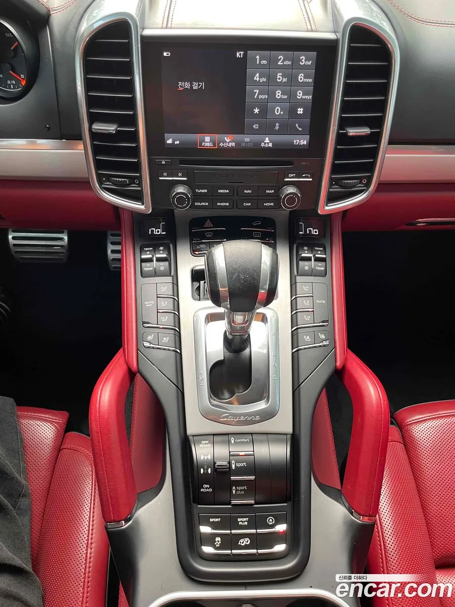 Porsche Cayenne 2016 — 2