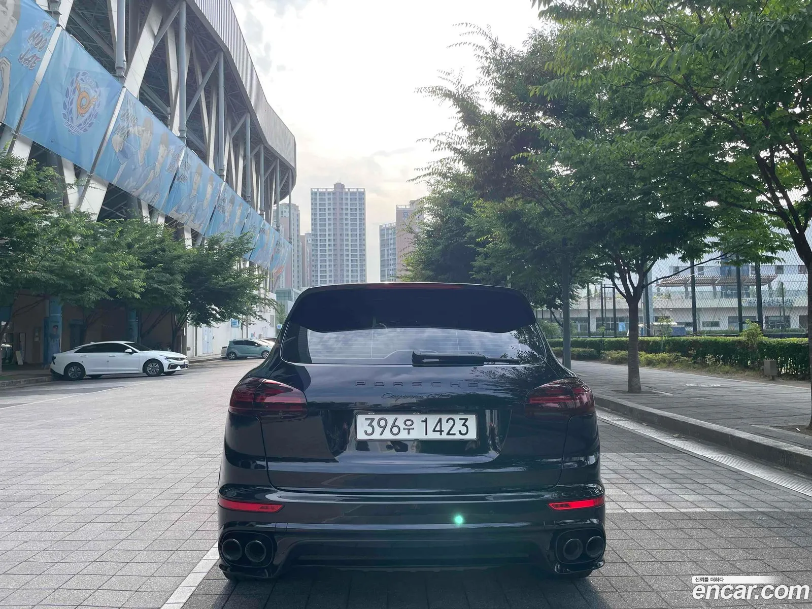 Porsche Cayenne 2016 — 18